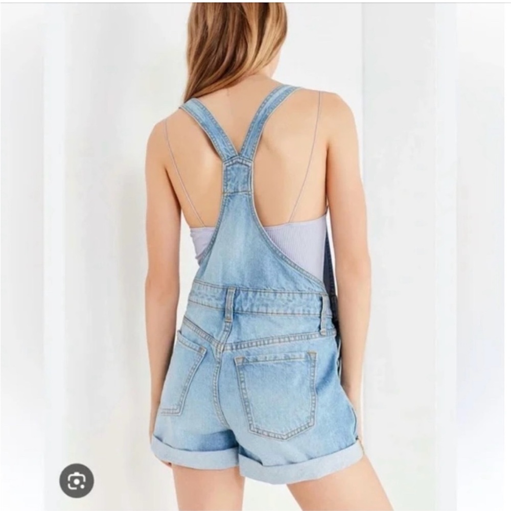 ✨3 for $10 Urban outfitters denim shortfalls - Picture 2 of 10